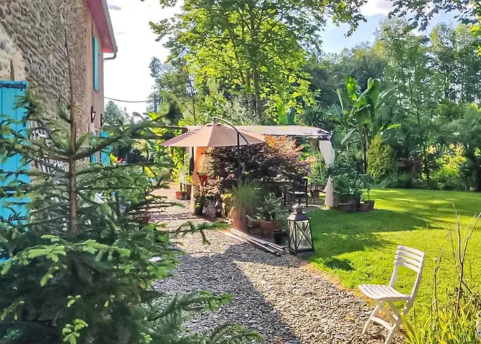 3 Bedroom Stunning Home In Charritte-De-Bas Tatil Evi Charritte-de-Bas